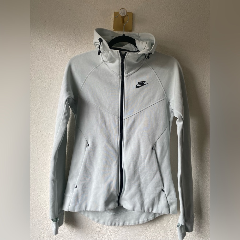 Women’s Nike Zippered Jacket Sz Small